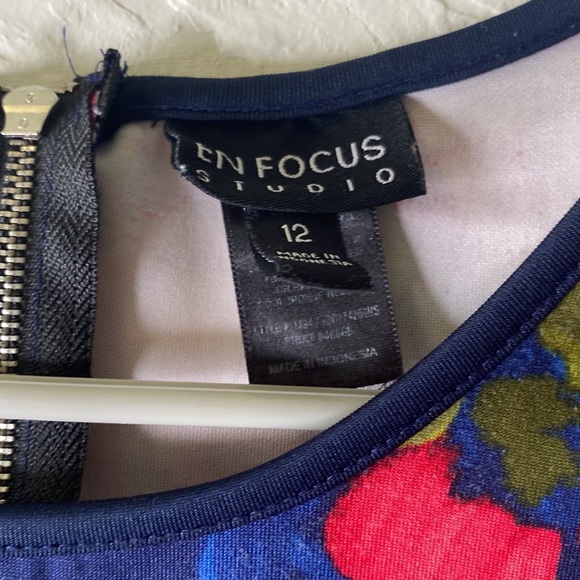 Floral dress size 12 - Picture 2 of 6